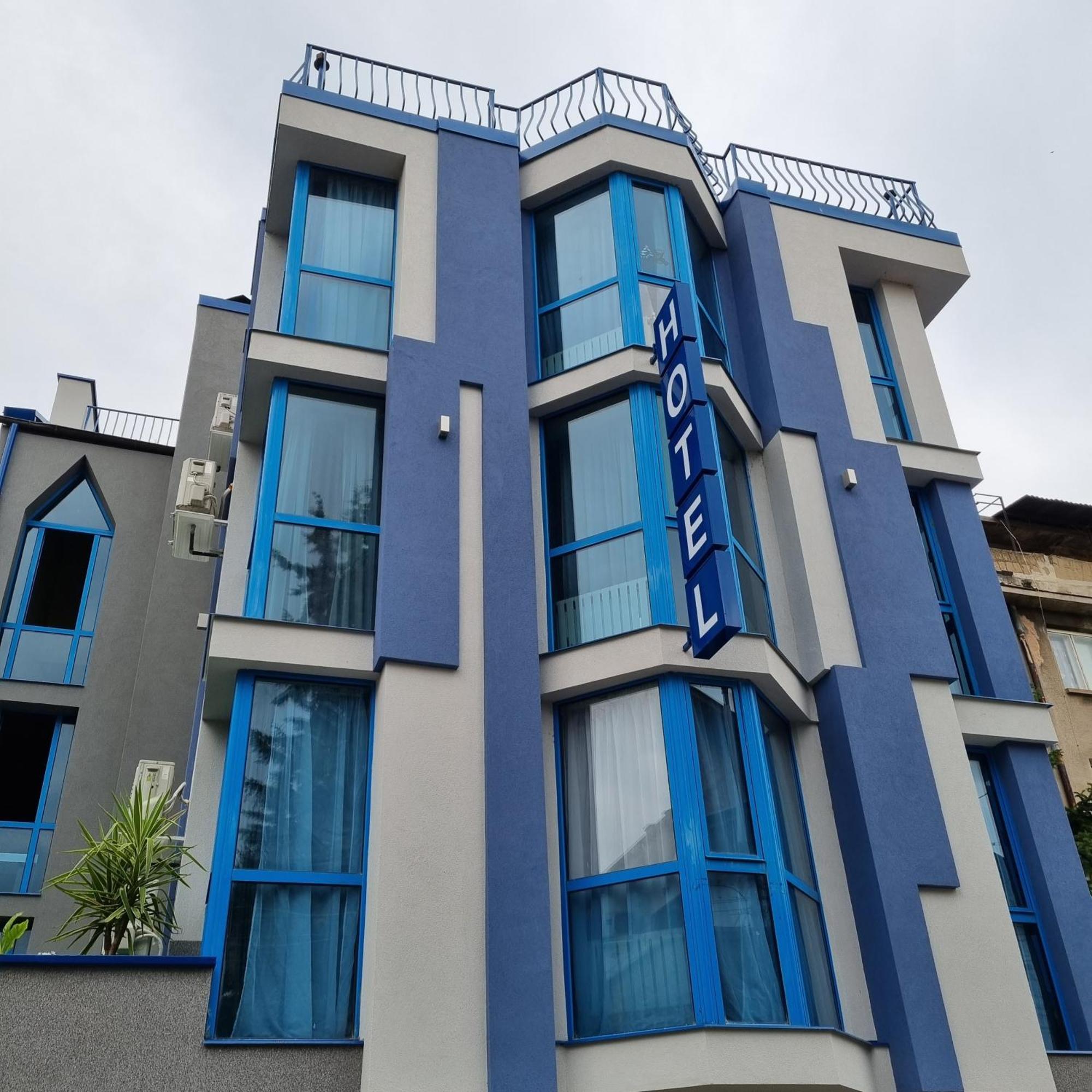 Хотел Европа Montana Exterior foto